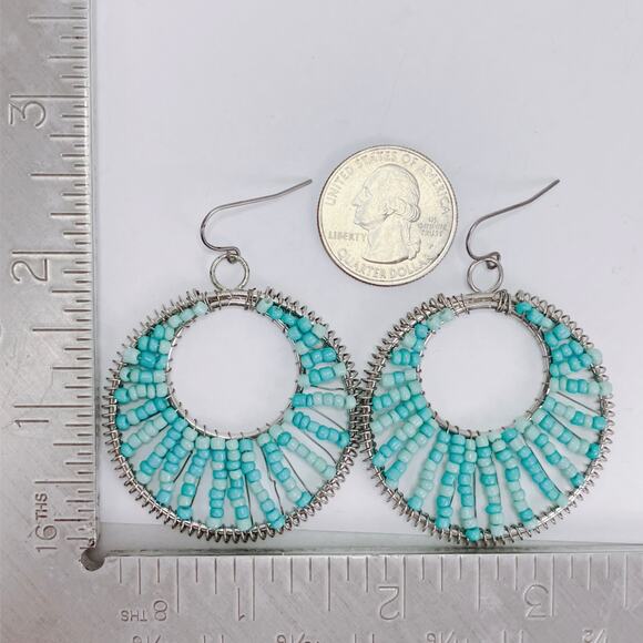 Vintage Boho Seed Bead Hoop Earrings Silver Tone Aqua Turquoise Festival Jewelry - Picture 9 of 9